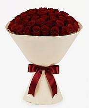 Букет 101 Бордовая роза Блэк Бакарра в Горно-Алтайске