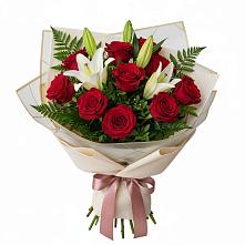 Букет цветов из:  Лилии и Розы в Горно-Алтайске