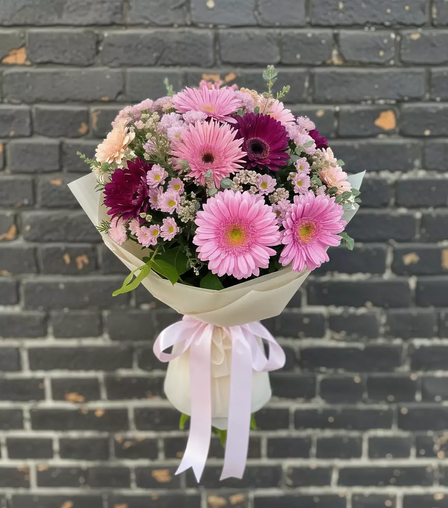 Букет цветов из: Герберы и Хризантемы в Горно-Алтайске