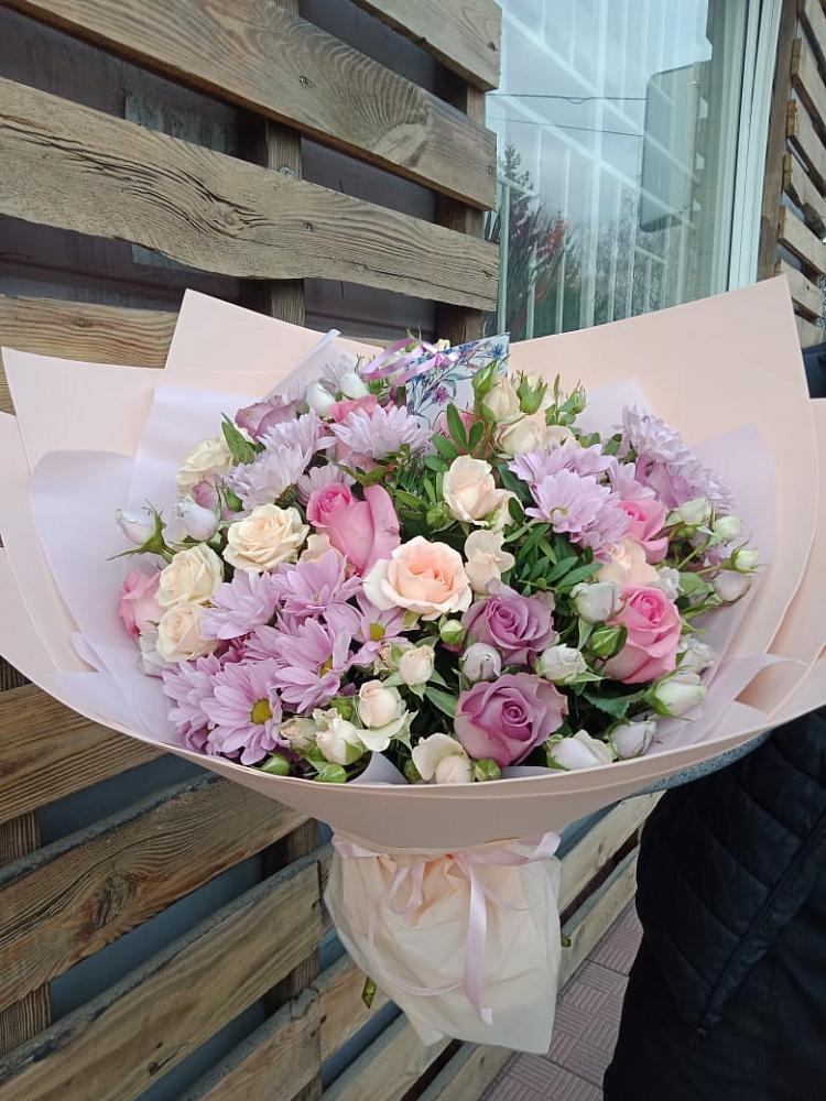 Букет цветов из: Розы и Хризантемы в Горно-Алтайске