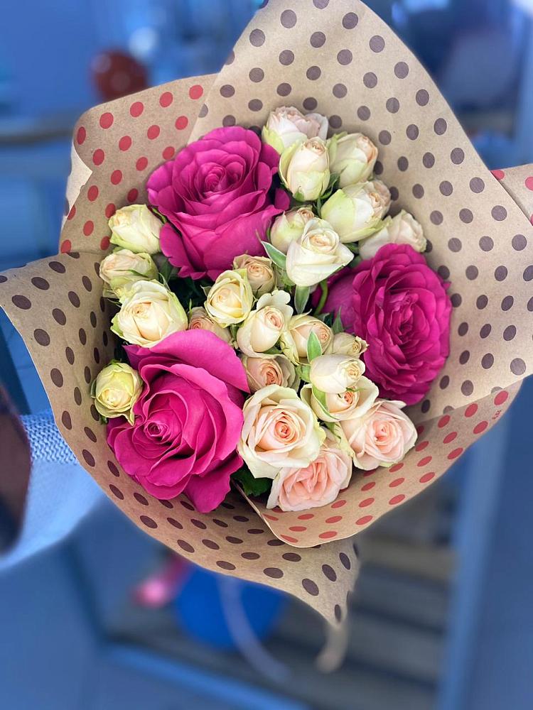 Букет цветов из: Розы в Горно-Алтайске