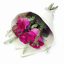 Букет цветов из:  Розы в Горно-Алтайске