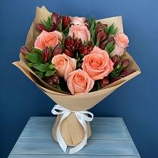 Букет цветов из:  Розы и Альстромерии в Горно-Алтайске