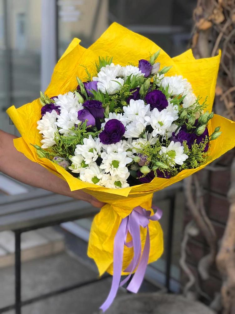 Букет цветов из: Ирисы, Хризантемы и Ромашки в Горно-Алтайске