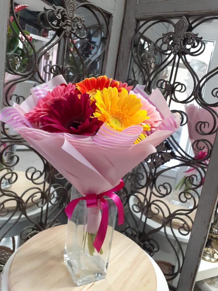 Букет цветов из: Герберы в Горно-Алтайске