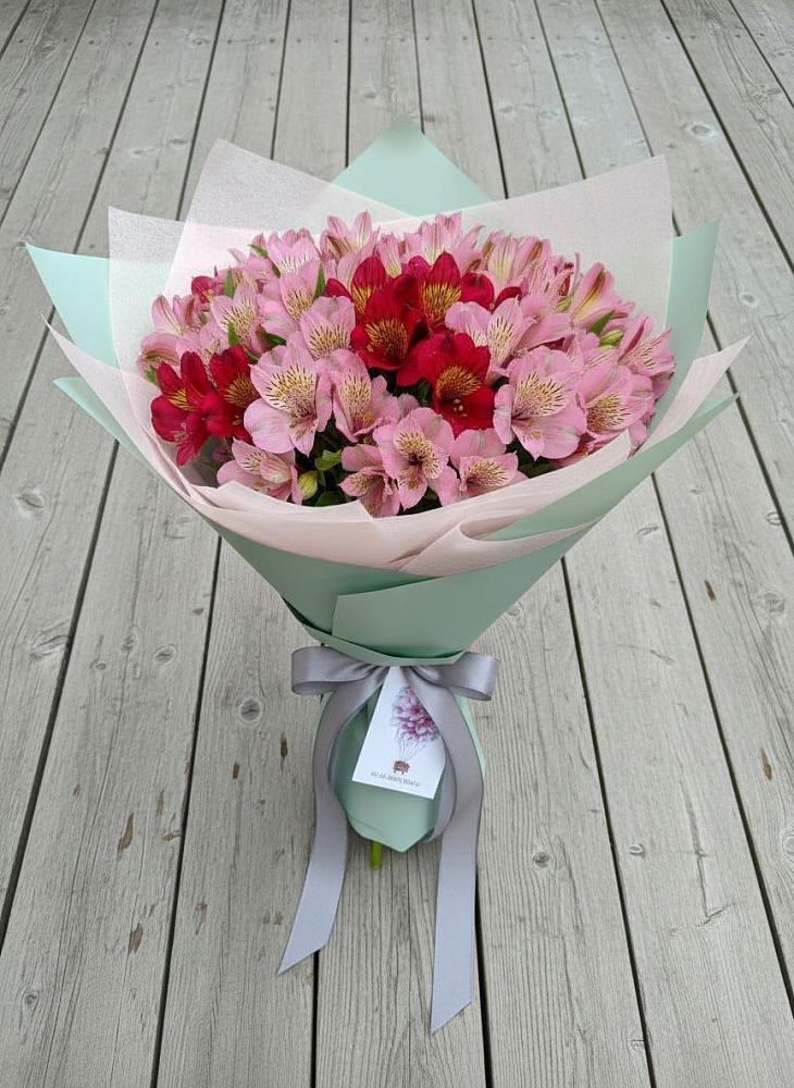 Букет цветов из: Альстромерии в Горно-Алтайске