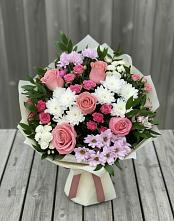 Букет цветов из:  Альстромерии, Гвоздики, Розы и Хризантемы в Горно-Алтайске