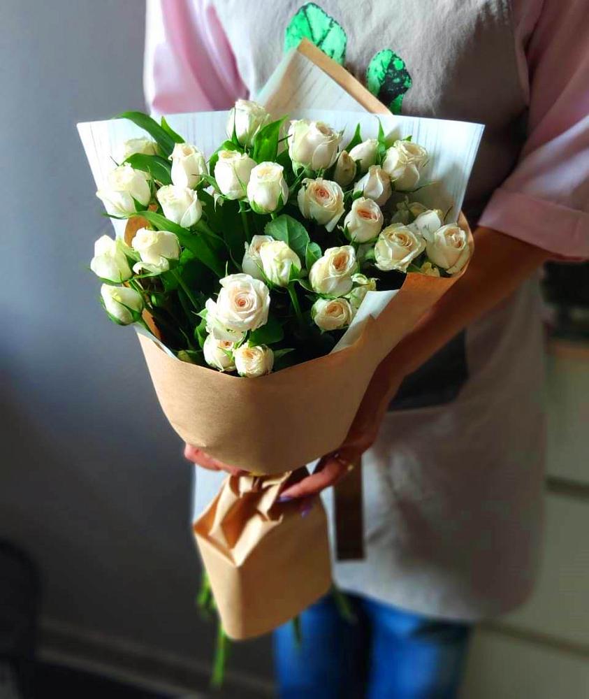 Букет цветов из: Розы в Горно-Алтайске