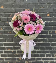 Букет цветов из:  Герберы и Хризантемы в Горно-Алтайске