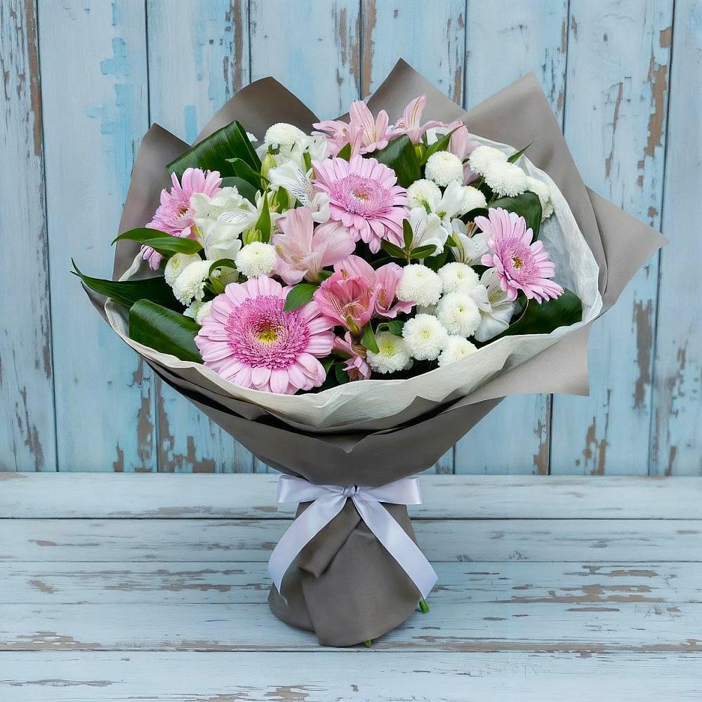 Букет цветов из: Герберы, Альстромерии и Хризантемы в Горно-Алтайске