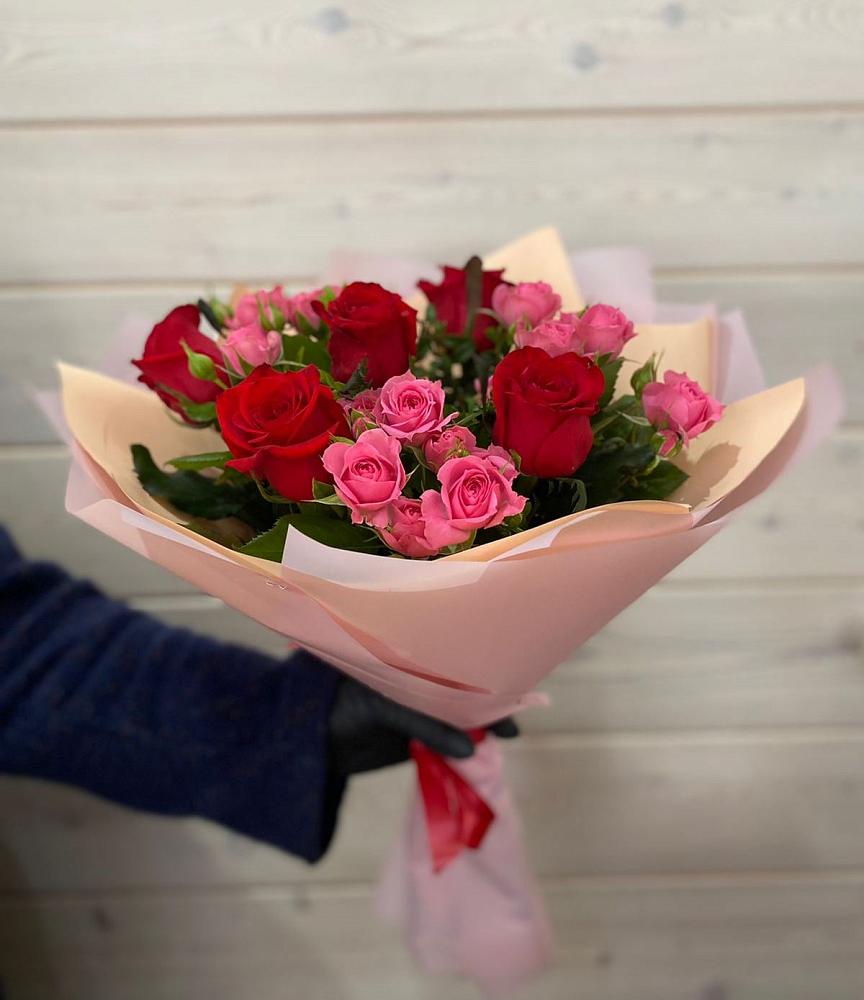 Букет цветов из: Розы в Горно-Алтайске