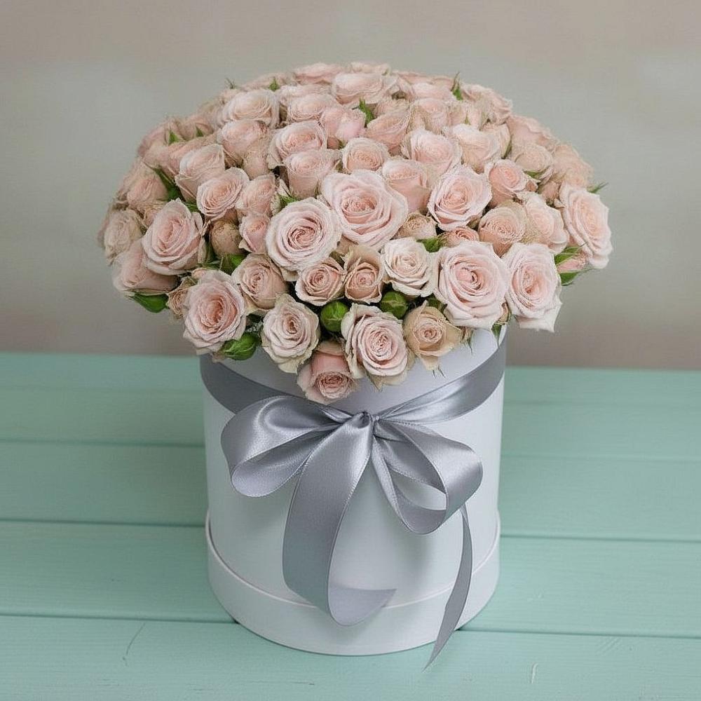 Цветочная композиция из Розы в шляпной коробке в Горно-Алтайске